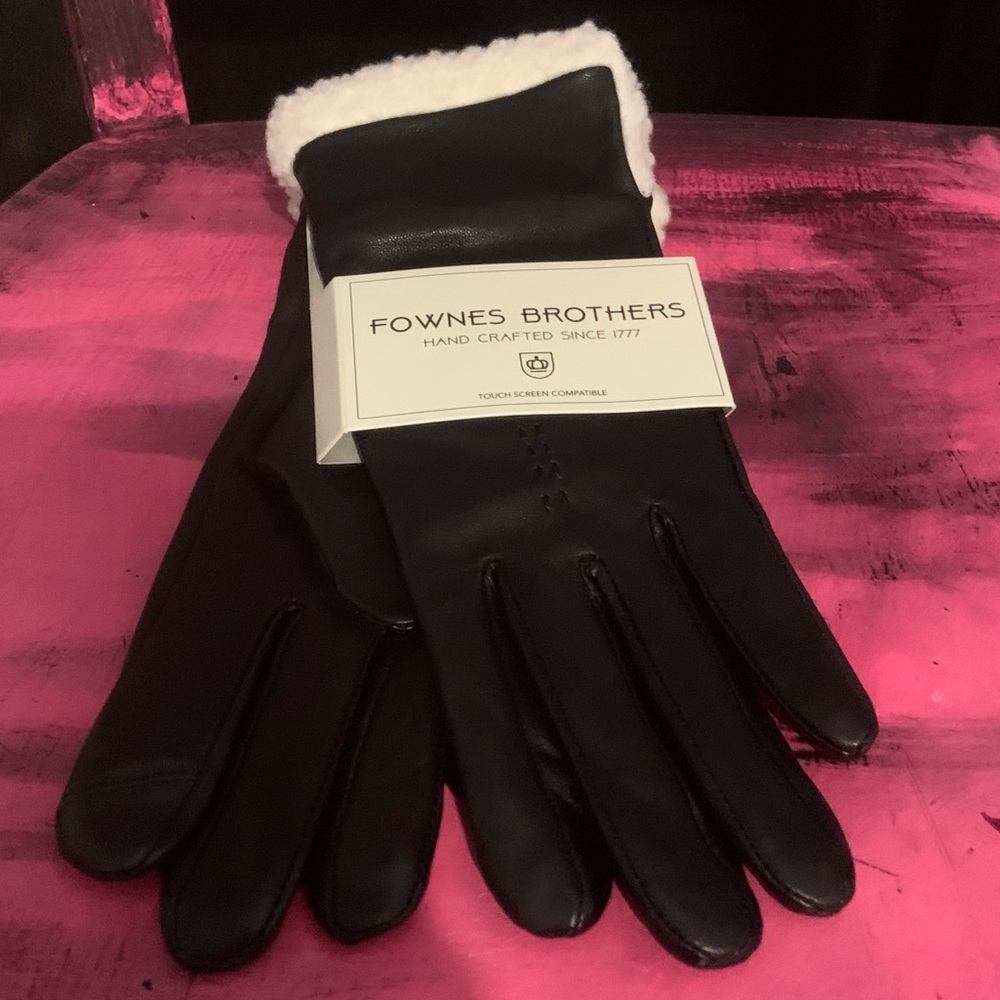 Fownes Brothers Leather and Sherpa Gloves